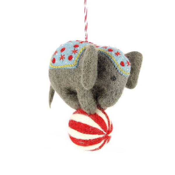 Anhänger ELEFANT MIT BALL, Filz